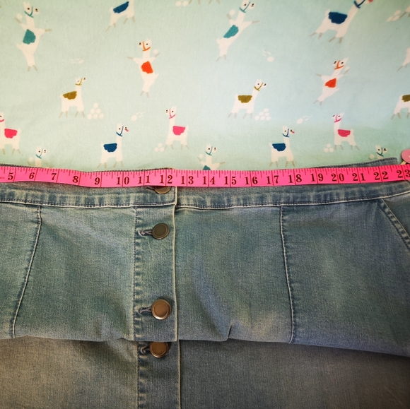 Bought without trying on, didn't like how it fit - Picture 7 of 8